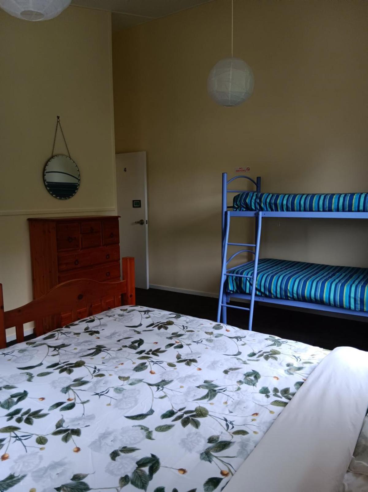 קאטיקאטי Purple Hen Country Lodge מראה חיצוני תמונה